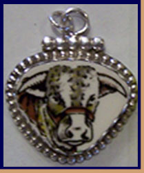 China Ware Bull Pendant
